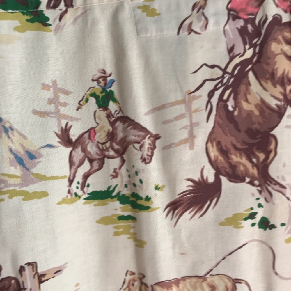 RARE VINTAGE Tommy Hilfiger Western Print Shirt - Cream, Brown, Red, Green - Picture 2 of 15